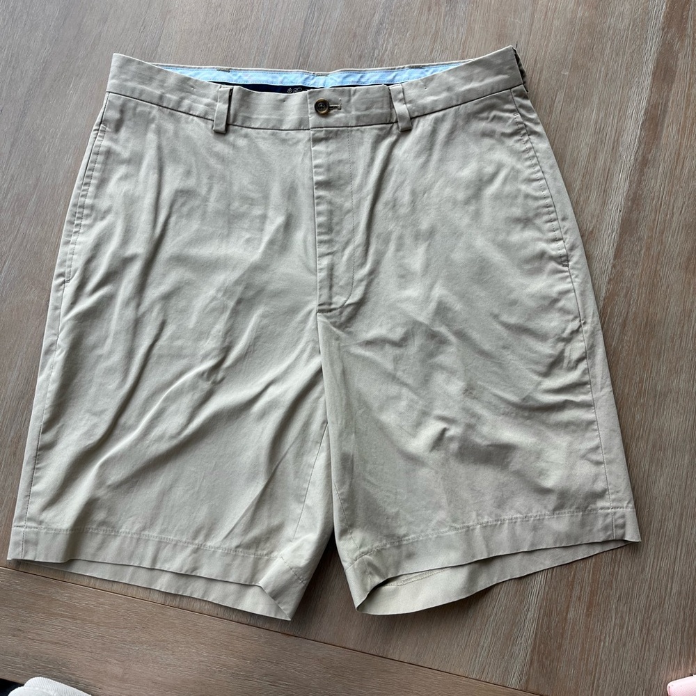 Men’s Brooks Brothers khaki Shorts